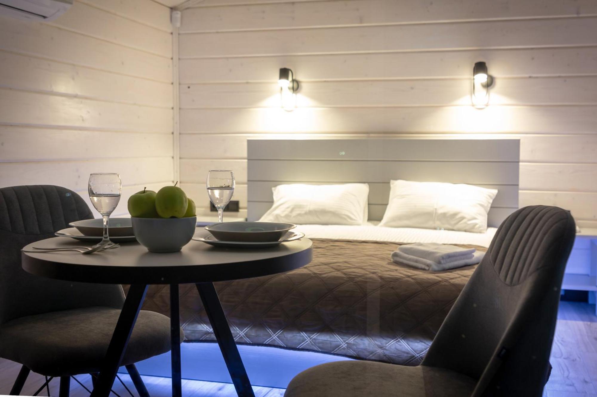 Lisoviy Zatyshok, Z Vidkrutum Litnim Baseynom Hotel Slavske Ngoại thất bức ảnh