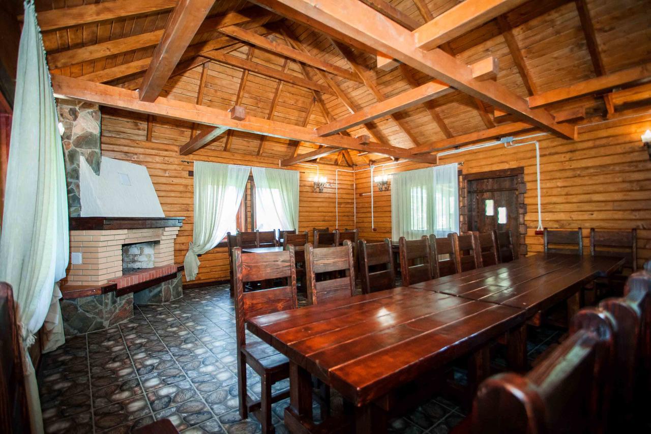 Lisoviy Zatyshok, Z Vidkrutum Litnim Baseynom Hotel Slavske Ngoại thất bức ảnh